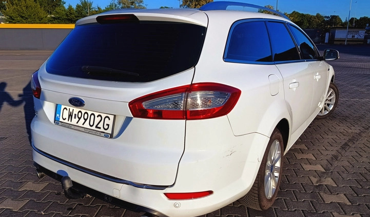 Ford Mondeo cena 29900 przebieg: 153000, rok produkcji 2011 z Bełżyce małe 562